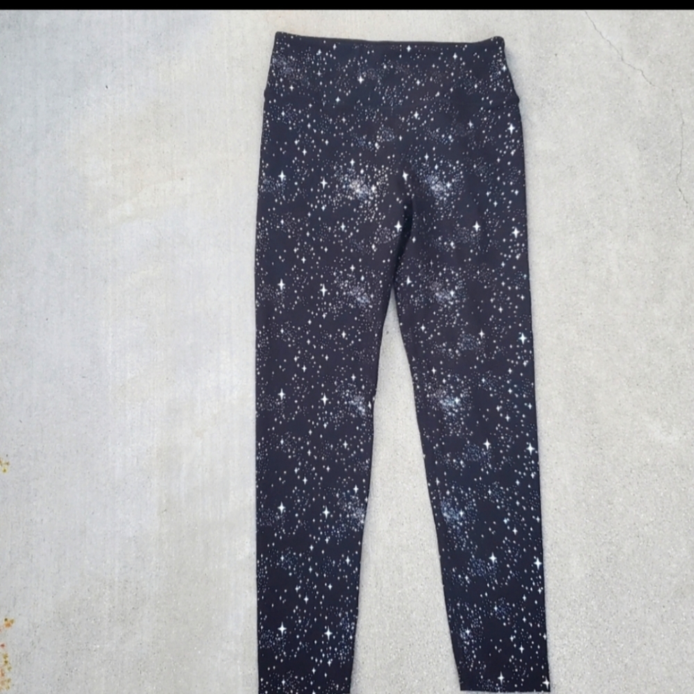 BRAND NEW Silver Foil Star 🌟 Burst Noli Leggings Butter Soft Incredible Feel